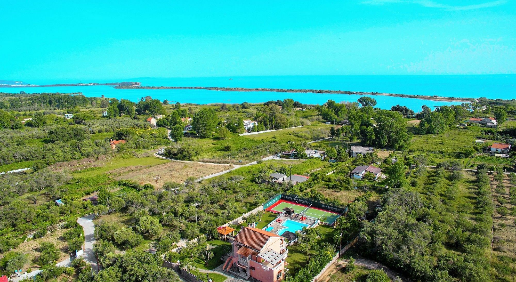 Villa Maxim With Private Pool & Tennis Court Halikounas Экстерьер фото